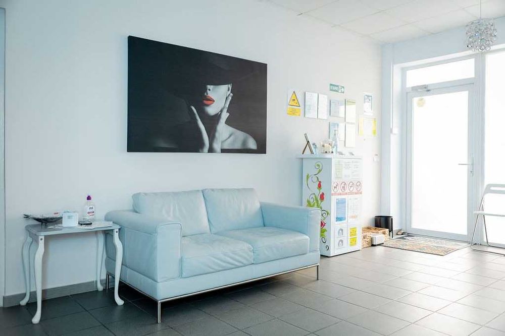 Spatiu de inchiriat in incinta unui salon - Strand II