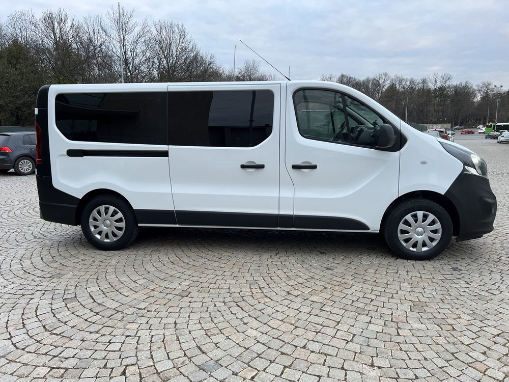 Opel vivaro 2019 8+1 locuri 1.6 cdti Biturbo 125 cp