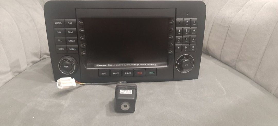 Оригинални Мултимедия ( навигация ) + камера за Mercedes ML 164 и GL x
