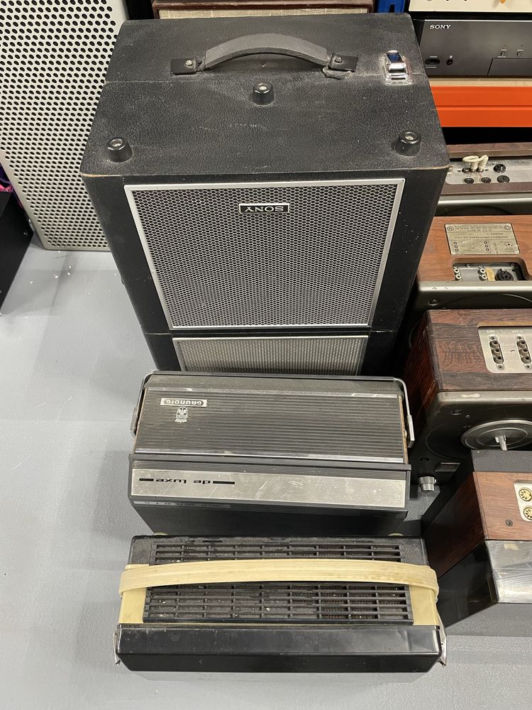 Lot 10 magnetofoane 4 tandberg 2 sony 2 grundig 1 bang olufsen 1 tesla