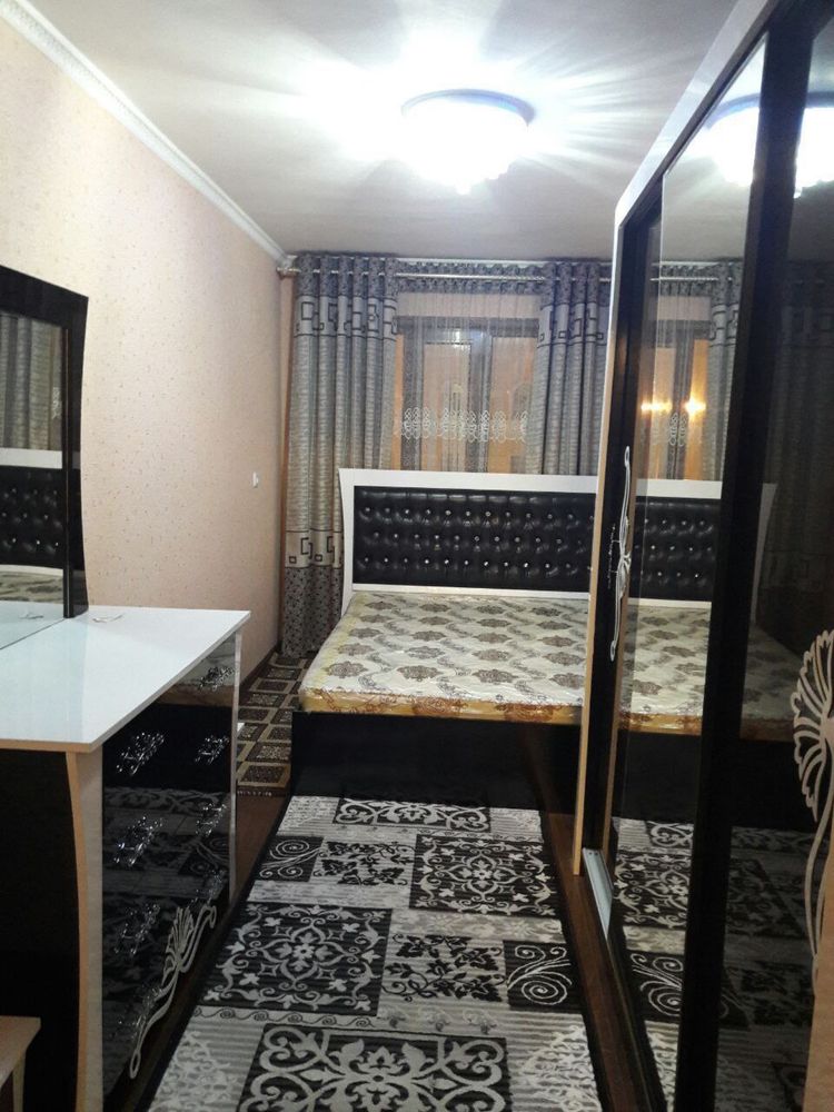 Сдаётся квартира в аренду 2-комнатная переделанная в 3-комнатную.