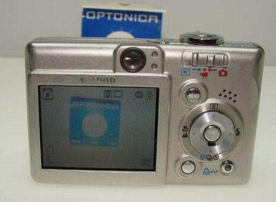 Продавам фотоапарат: Canon DIGITAL IXUS 40