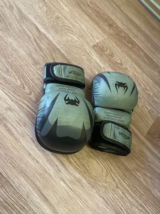 Перчатки для мма