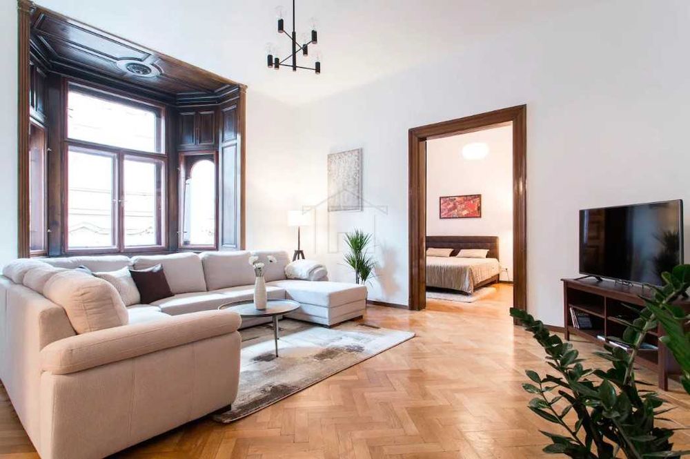 Дава се под наем Тристаен апартамент в Пловдив, Съдийски - 92 кв.м за 357 € - Снимка #2