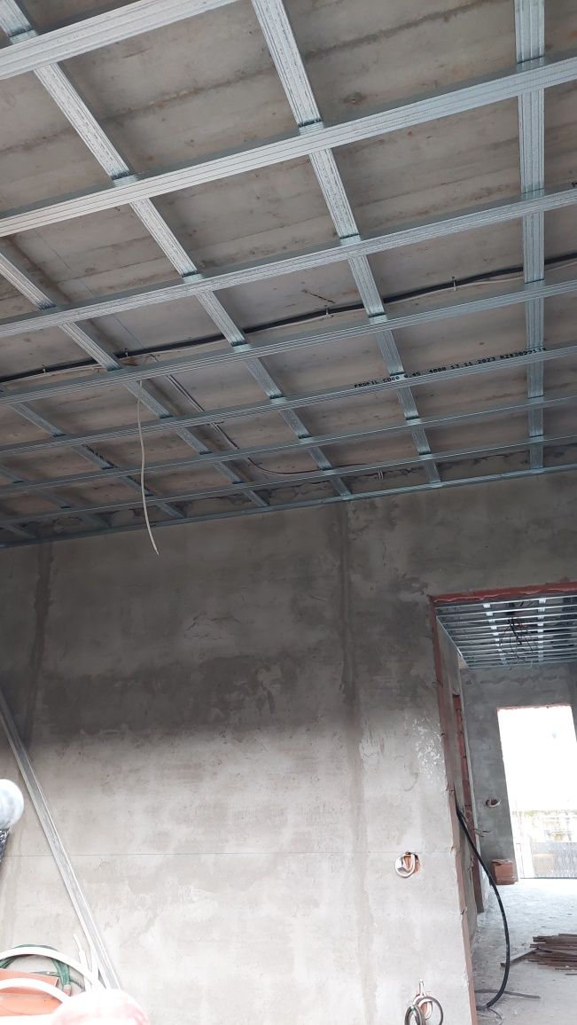 Filigorii,foisoare, acoperișe, construcții