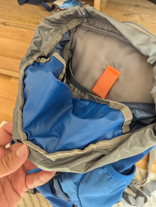 Продавам раница Deuter AC Lite 18