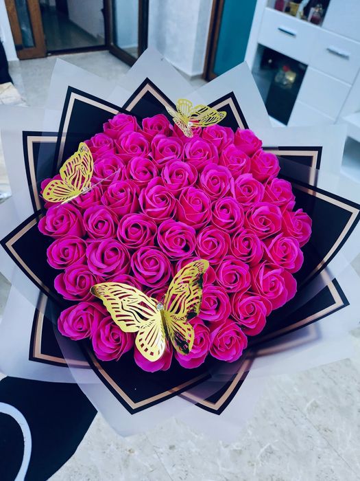 Buchete/ aranjamente trandafiri sapun