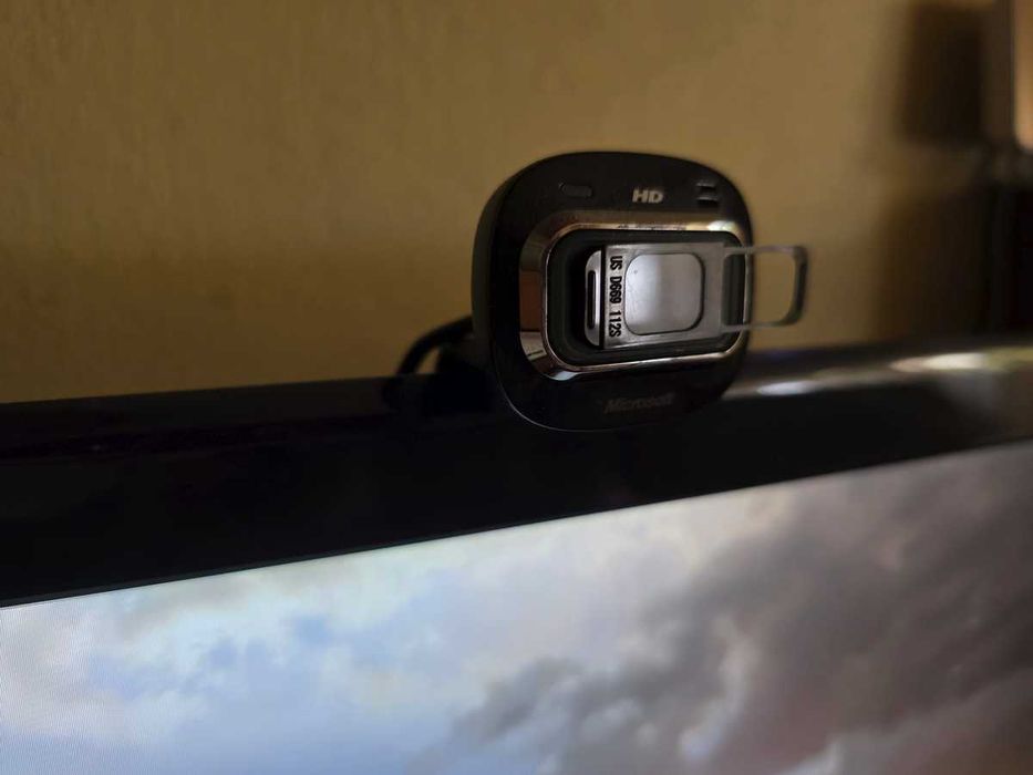 Calculator + monitor, periferice, webcam - Intel Core 2 Quad Q6600