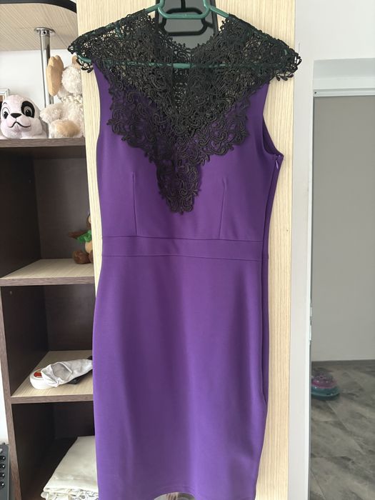 Vand rochite marimea 38