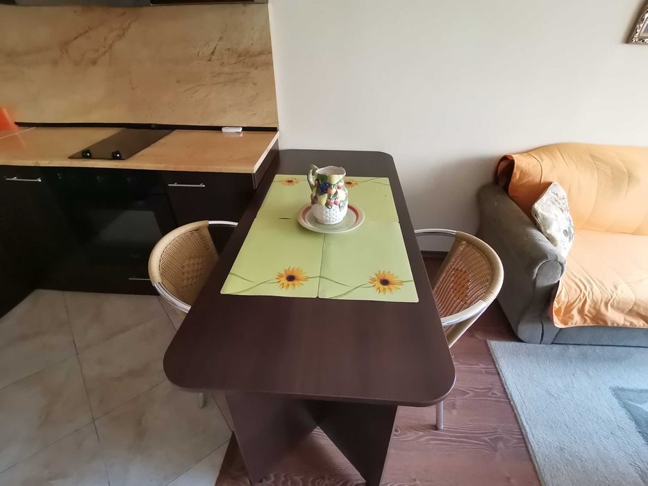 Дава се под наем Двустаен апартамент в Бургас, Лазур - 72 кв.м за 280.5 € - Снимка #2