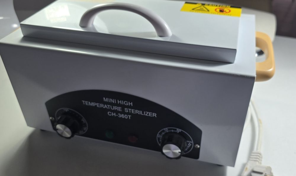 Стерилизатор за инструменти с висока температура