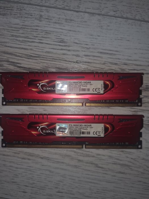 16 GB Ram (specificații ultima poza)