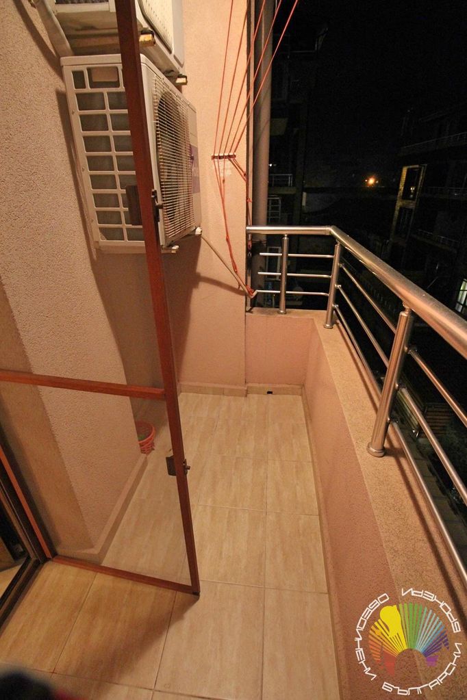 Дава се под наем Двустаен апартамент в Бургас, Сарафово - 65 кв.м за 357 € - Снимка #9