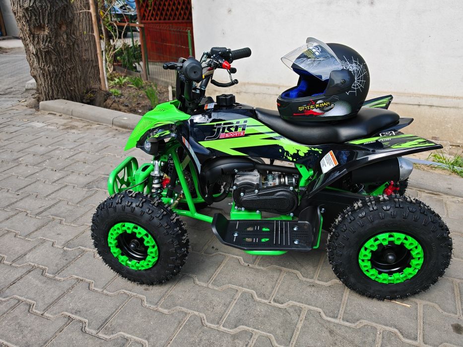 Vând ATV 49 cm benzina !