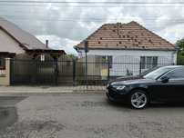 Vând casa în Tarnaveni.str viilor.nr 32
