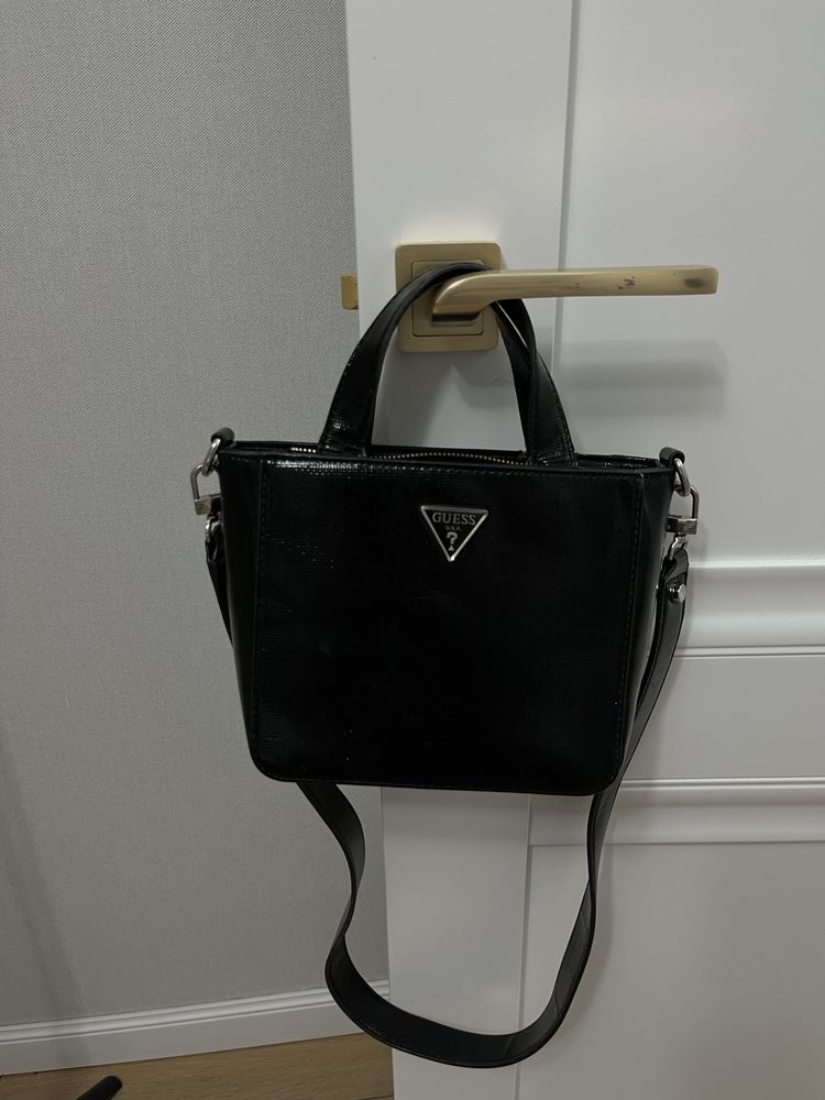 Сумка Guess ……….