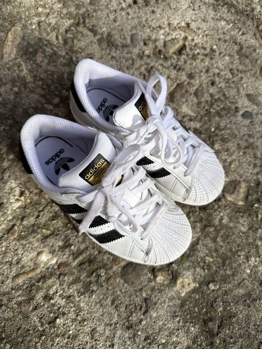 Маратонки adidas 28номер