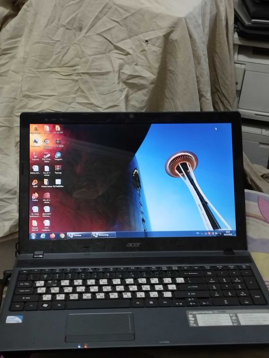 NOUTBUK- ACER \ DDR-3 \ В960 \ Azu-4GB \ HD-320GB \ Эк-15.6IPS