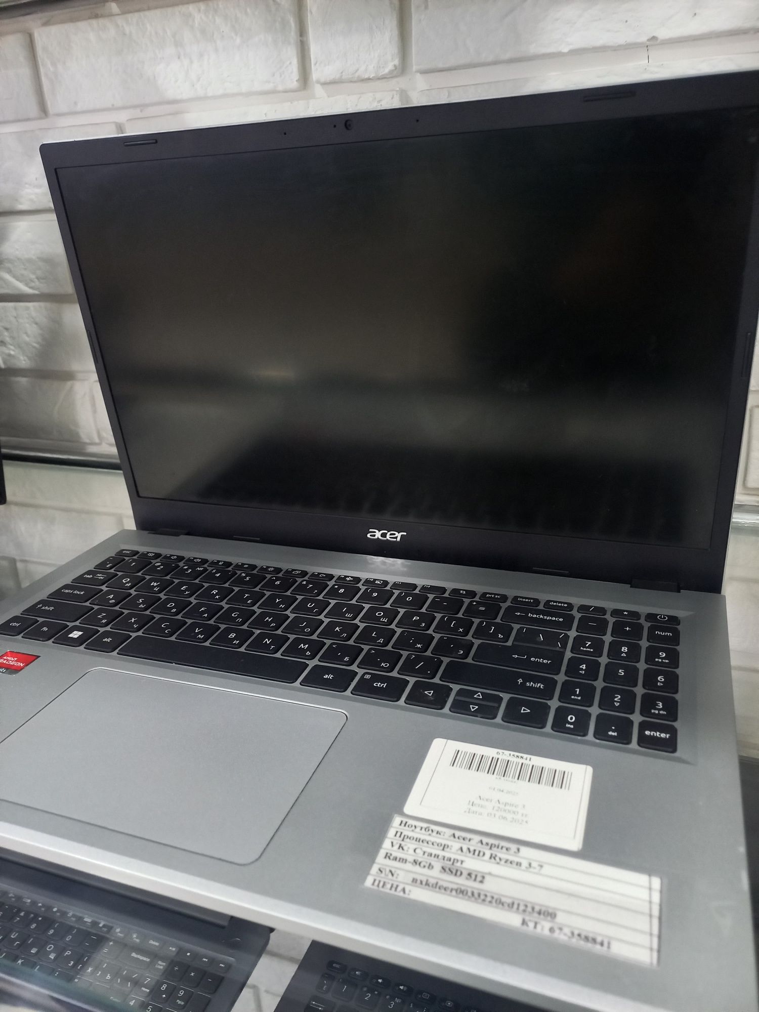 Продаётся acer aspire 3 ноутбук