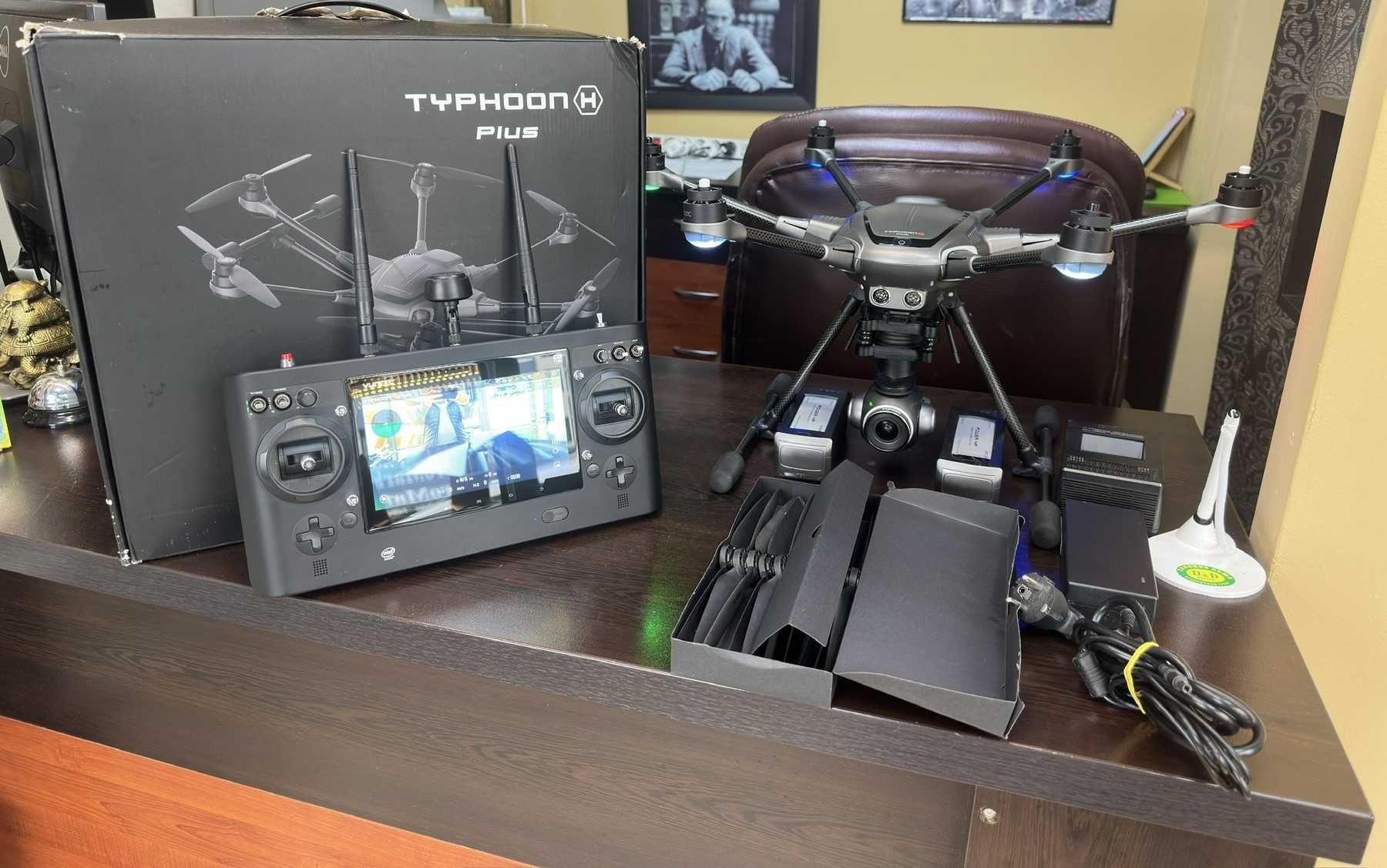 Професионален дрон Yuneec Typhoon H Plus