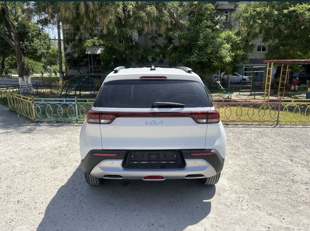 Kia Sonet 2 pozitsiya boshlangich 30% dan