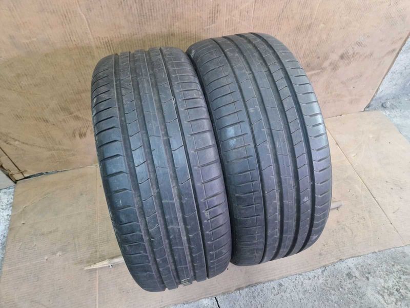 2 Pirelli R19 245/40
летни гуми
DOT1322