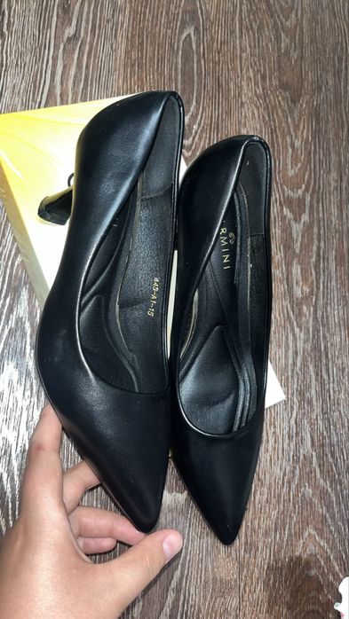 Каблук черный 39 размер