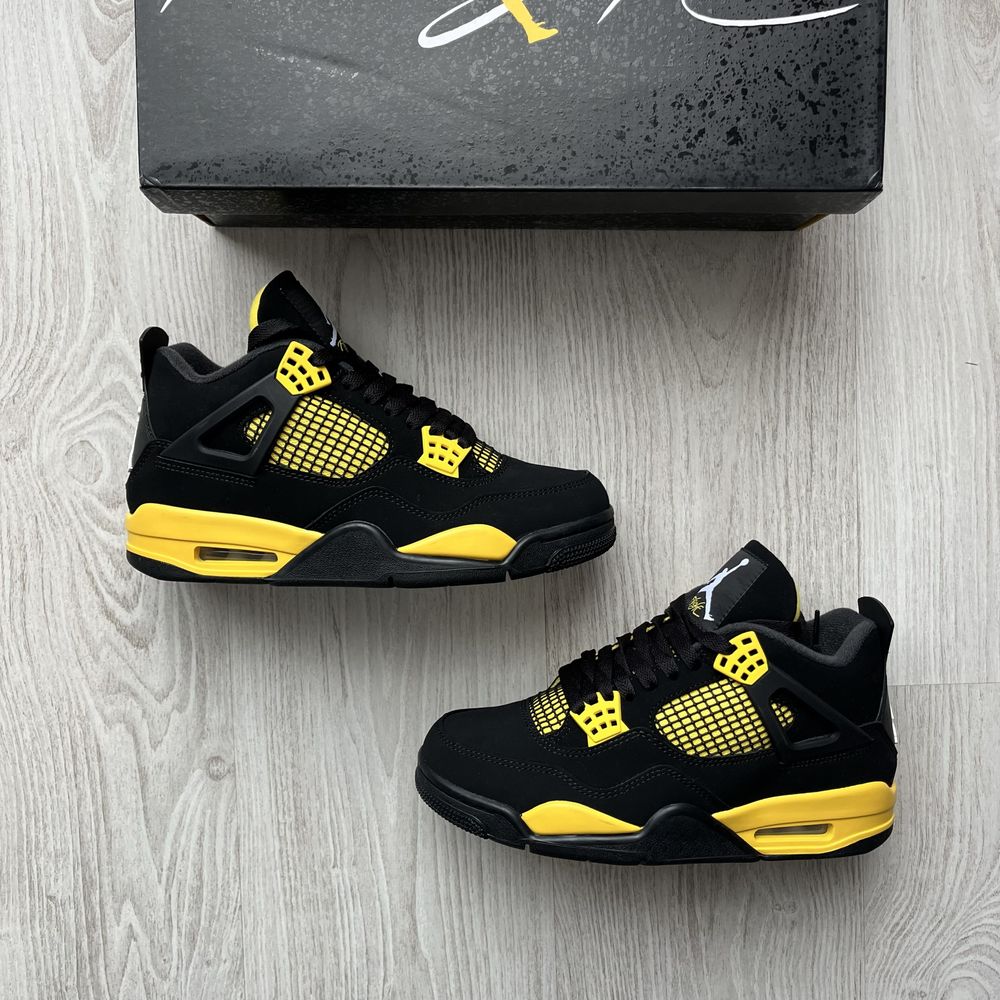 Jordan 4 Retro Thunder / Yellow Thunder 40