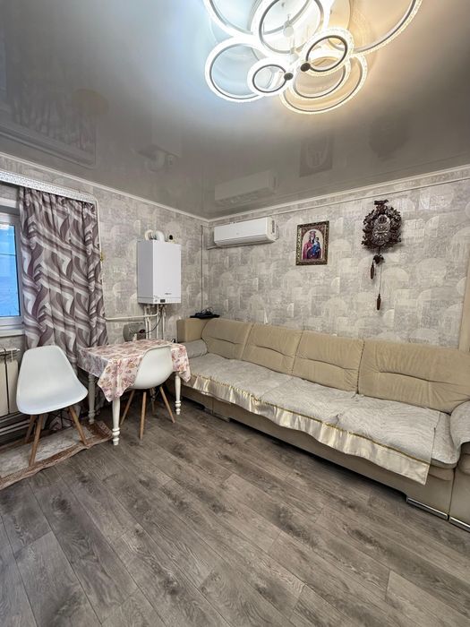 Продам 3х комнатную 52кв.м квартиру в четырёх квартирном доме.