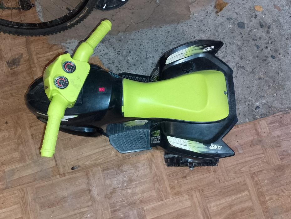 Детски мотор с акумулатор