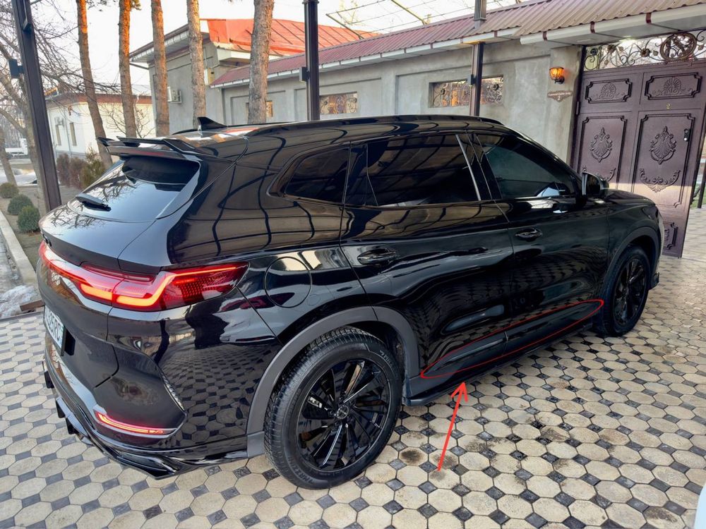 BYD аксессуары, накладки на дверные рамки и молдинг ‘black piano’