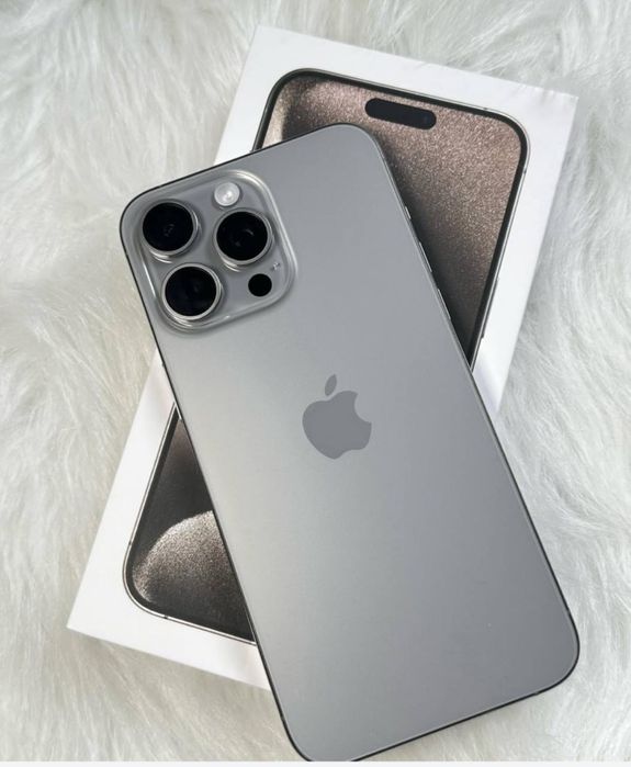 Iphone 15pro max yomkist 100%