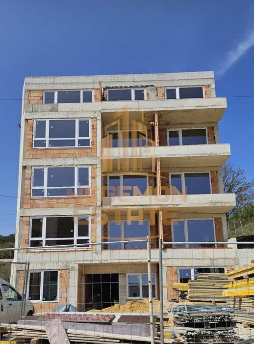 Продава се Тристаен апартамент в Варна, Виница - 94 кв.м за 1502 €/кв.м - Снимка #1