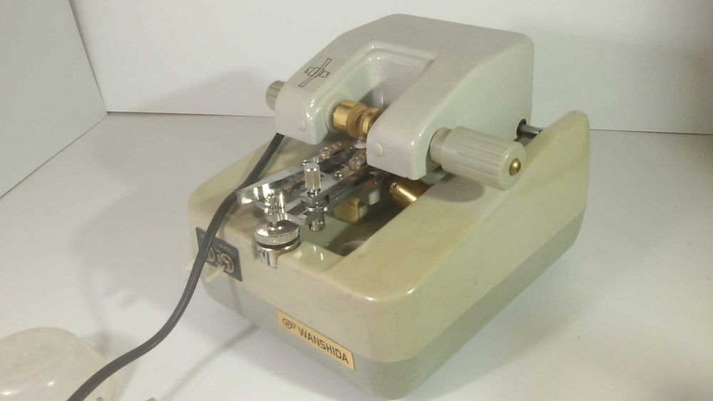 Машина за лещи (lens groover) Wanshida NH-800