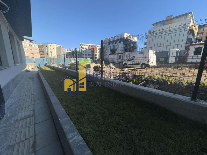Офис в кв. Малинова долина