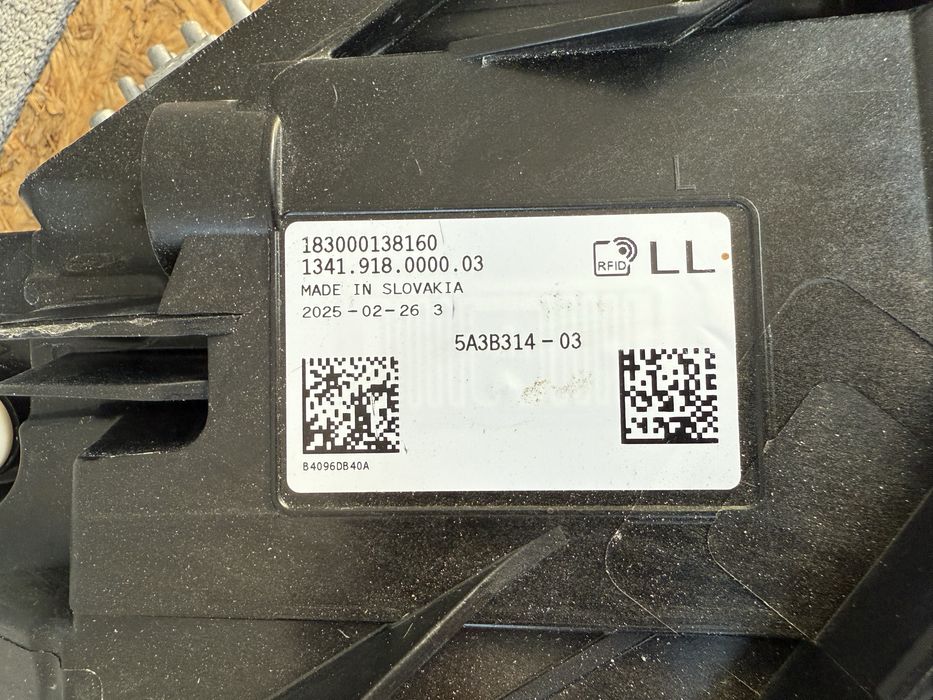 Far dreapta BMW Seria4 G22 G23 G26 Full LED LASER adaptiv Original EU