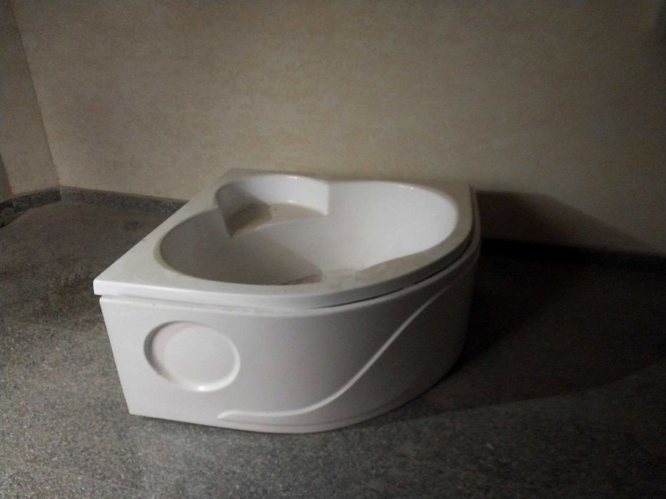 Янги яримдумалок ванна