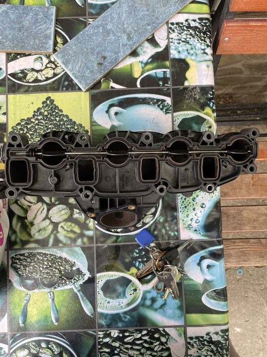 Galerie Admisie cu clapete CBAB 03L129711AG