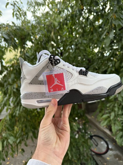 Jordan 4 White Cement 37, 38, 39, 40, 41, 42, 43, citeste descrierea