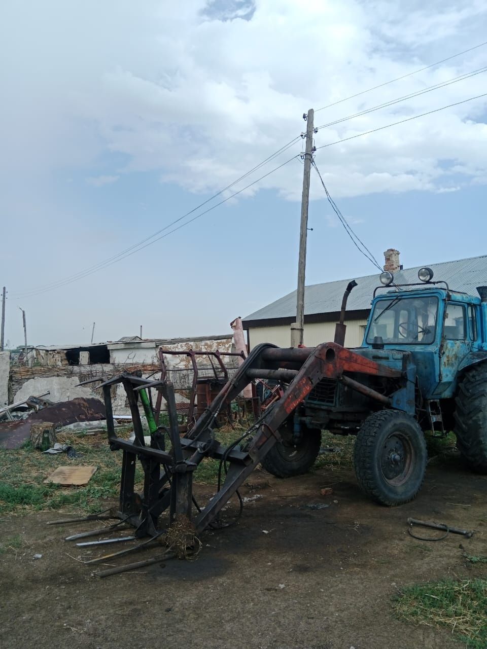 Продам селхозтехнику МТЗ 80