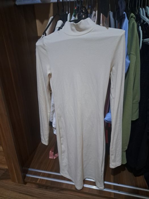 Рокля Bershka S размер