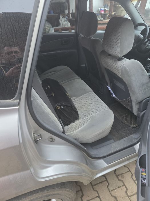 De vanzare hiundai tucson din 2004