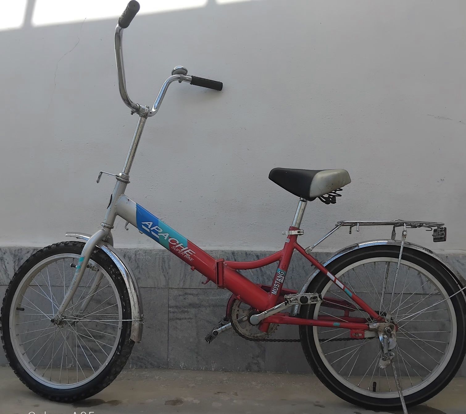 Velosiped nomi Apache