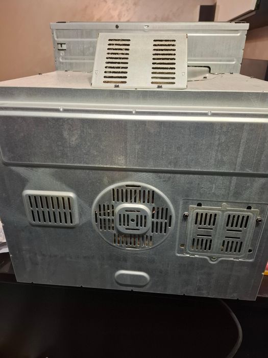 Фурна за вграждане Whirlpool