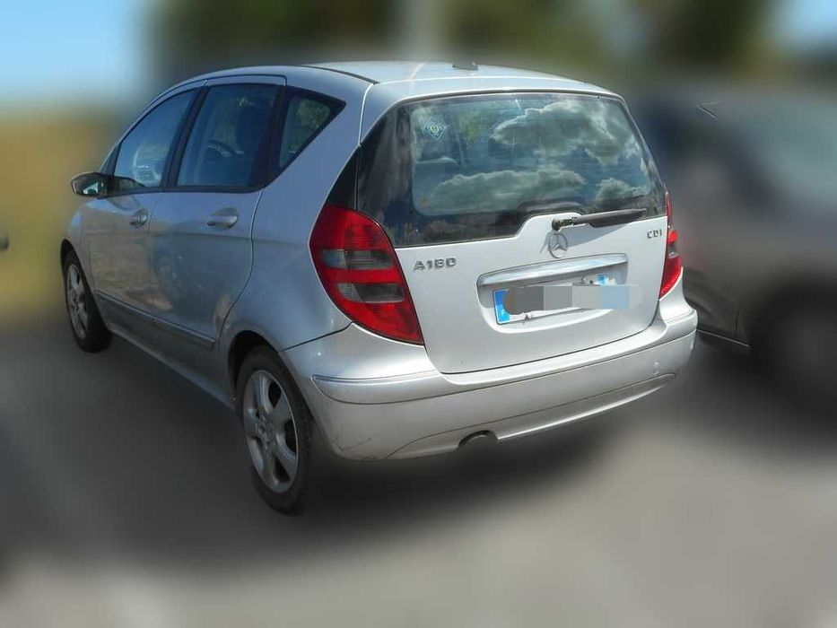 hayon / usa portbagaj  mercedes a class a 150 / a 170 / a 180 / a 200