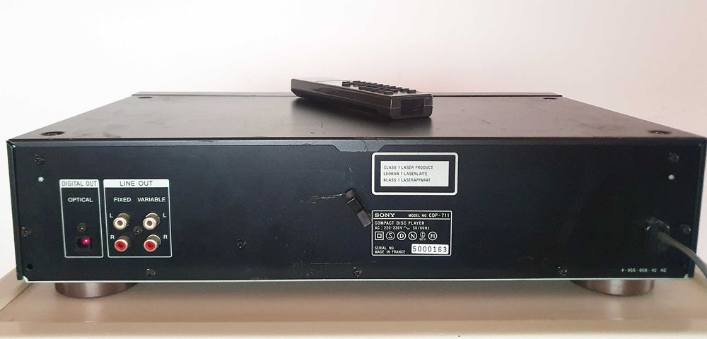 CD player Sony CDP-711 cu telecomandă
