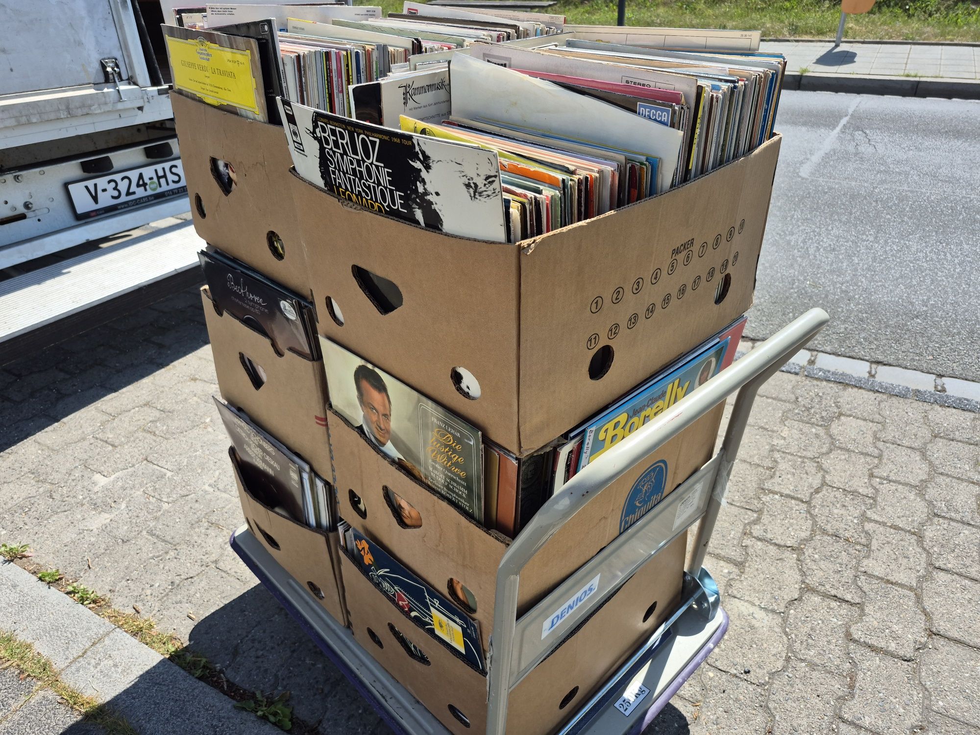 Vând Lot 200 Discuri Vinil colectia Deutsche Grammophon muzica clasica