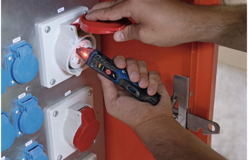 Tester de tensiune fără contact Bosch