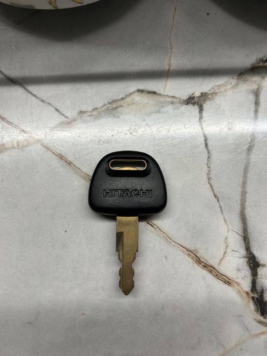 Ключи Эксковатора Хитачи оригинал