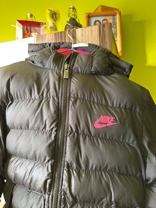 Оригинално яке Nike за дете на 11-12 години